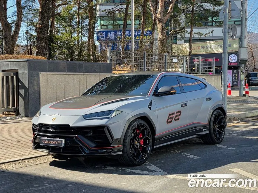 Lamborghini Urus 2023 из KR, фото 1