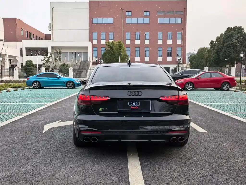 Audi S4 2021 из CN, фото 9