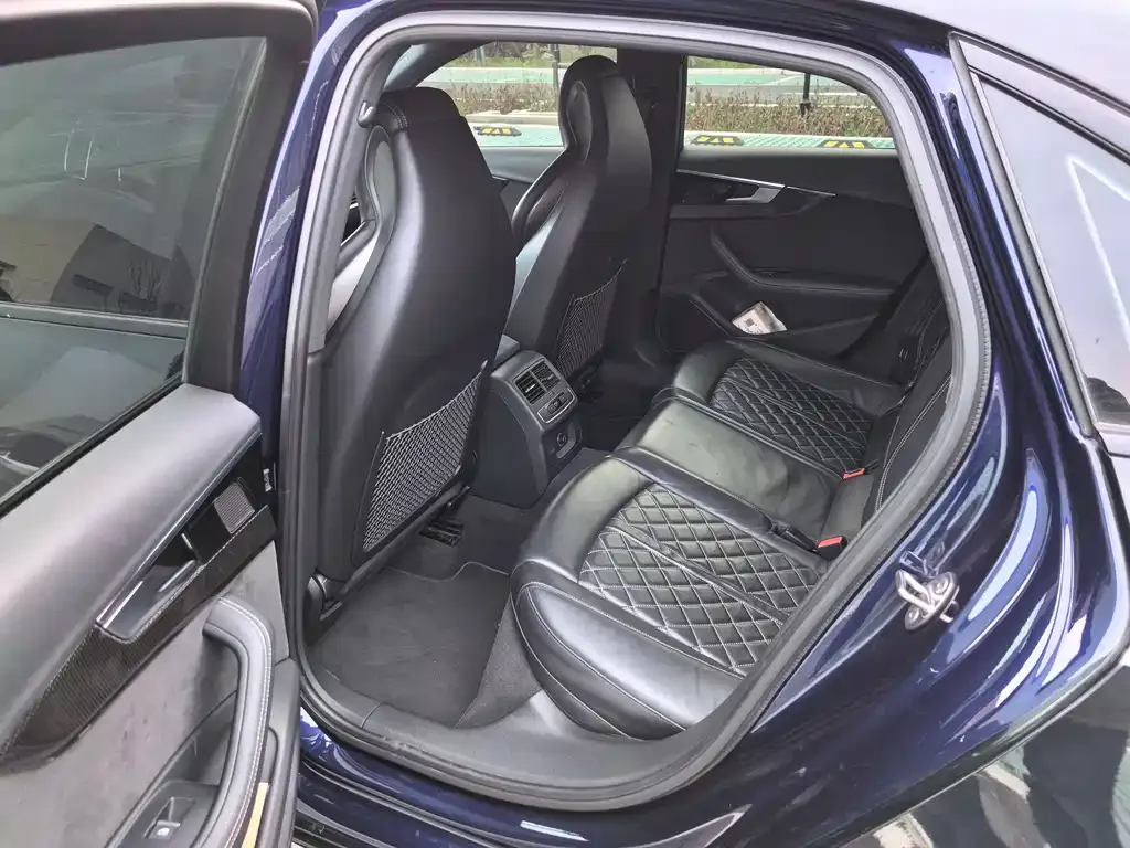Audi S4 2021 из CN, фото 3