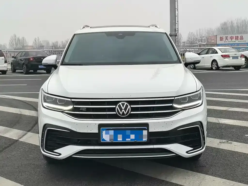 Volkswagen Tiguan L 2022 из CN, фото 8