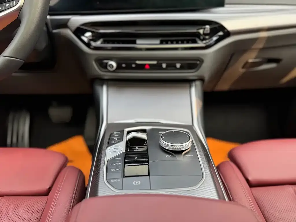 BMW 3 Series 2024 из CN, фото 3