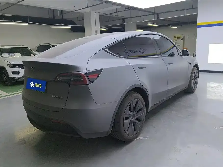 Tesla Model Y — фото 4