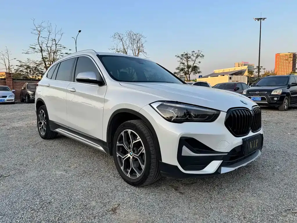 BMW X1 — фото 6