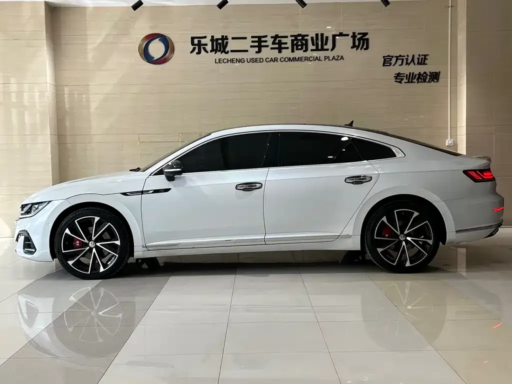 Volkswagen CC 2022 из CN, фото 8