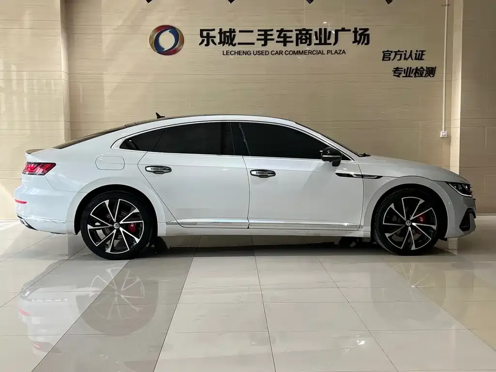 Volkswagen CC 2022 из CN, фото 5