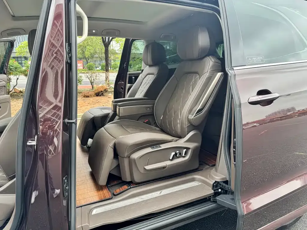 Volkswagen Viloran 2021 из CN, фото 9