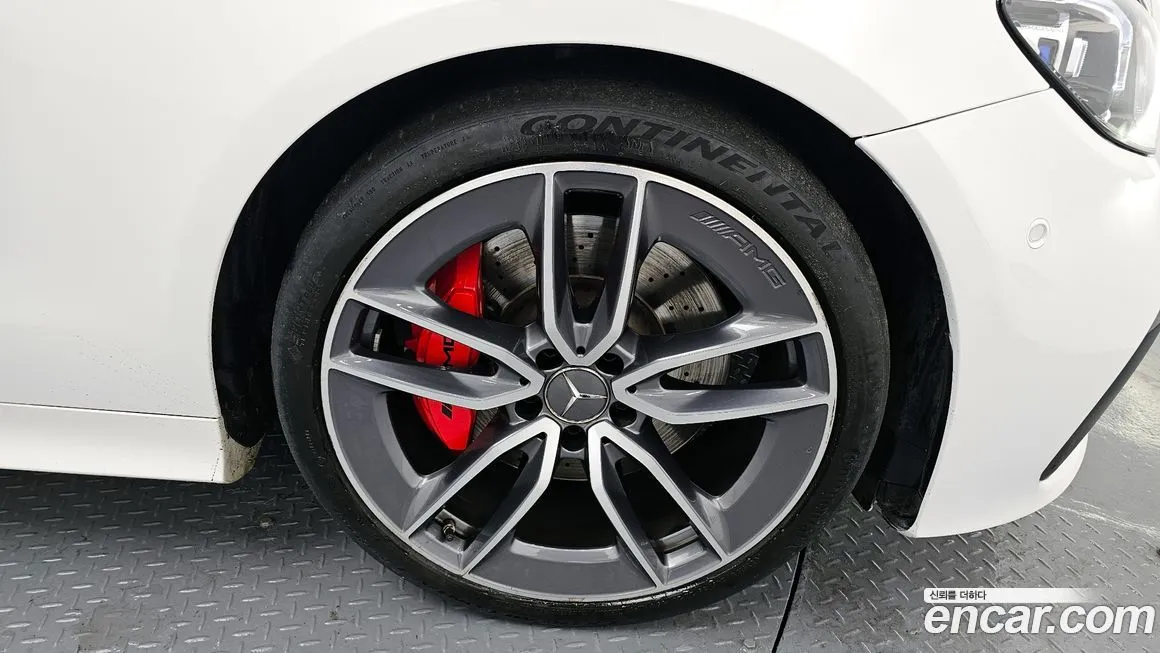 Mercedes-Benz E-Class 2022 из KR, фото 2