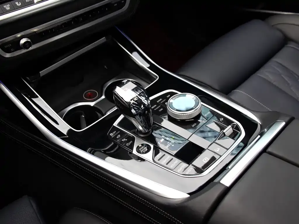 BMW X7 2021 из CN, фото 3