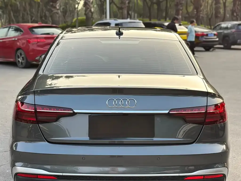 Audi A4L — фото 3