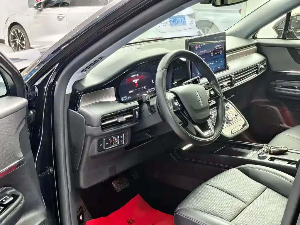 Lincoln Corsair 2023 из CN, фото 4