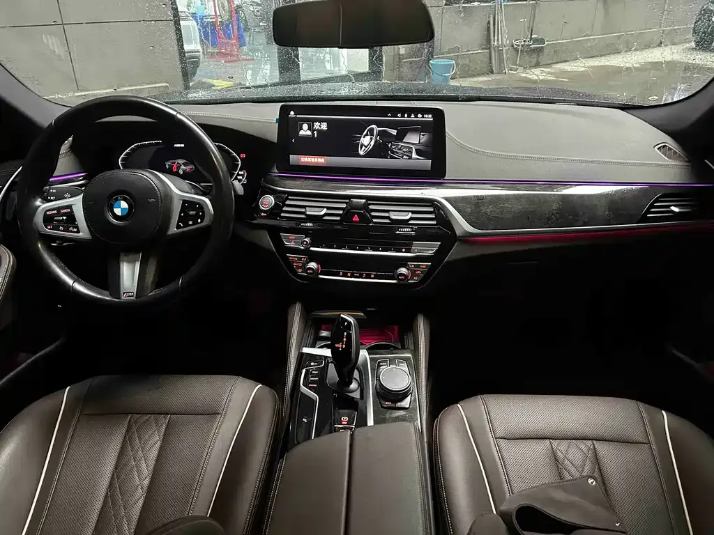 BMW 5 Series — фото 4