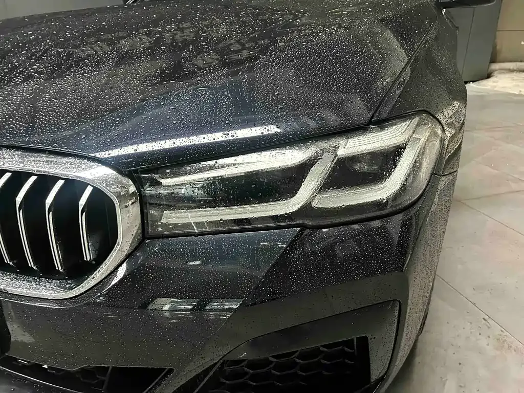 BMW 5 Series — фото 10