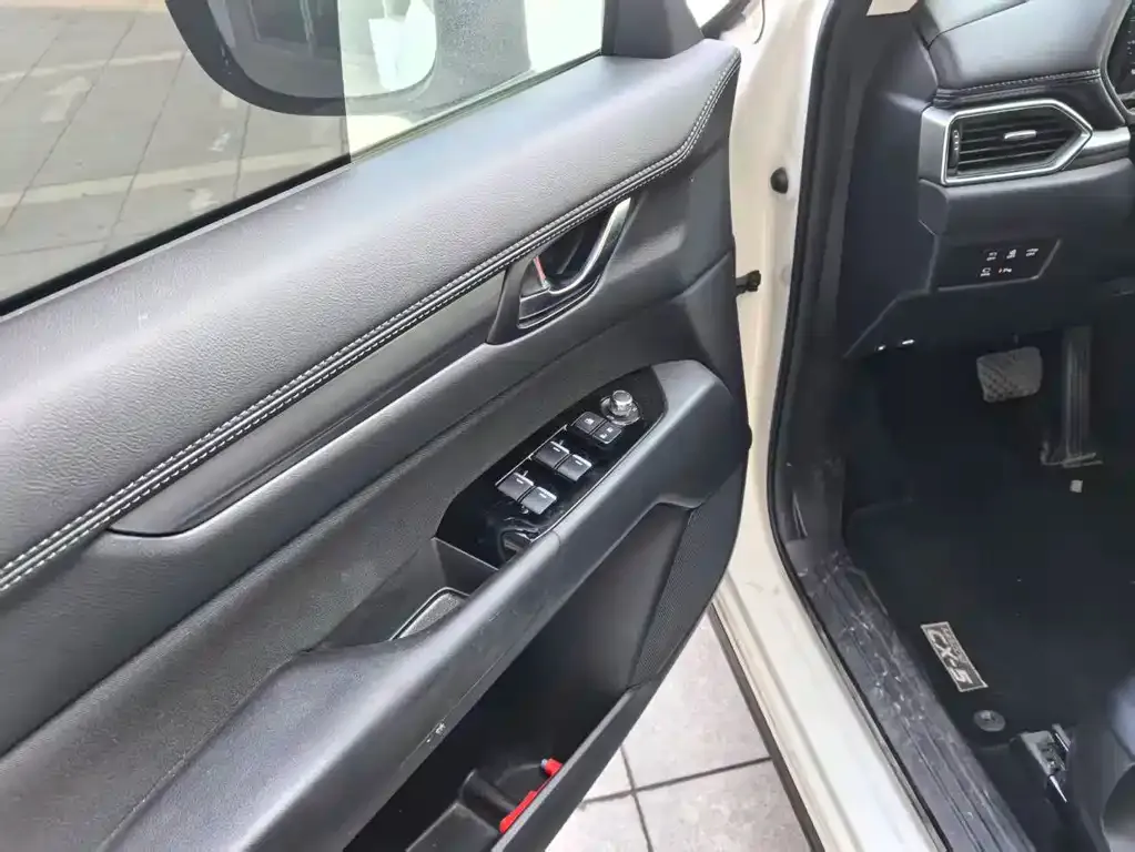 Mazda CX-5 2023 из CN, фото 4