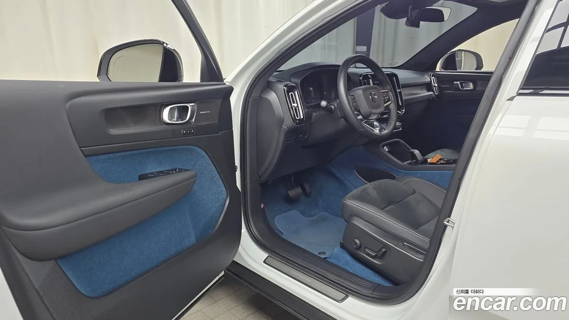 Volvo C40 2023 из KR, фото 7