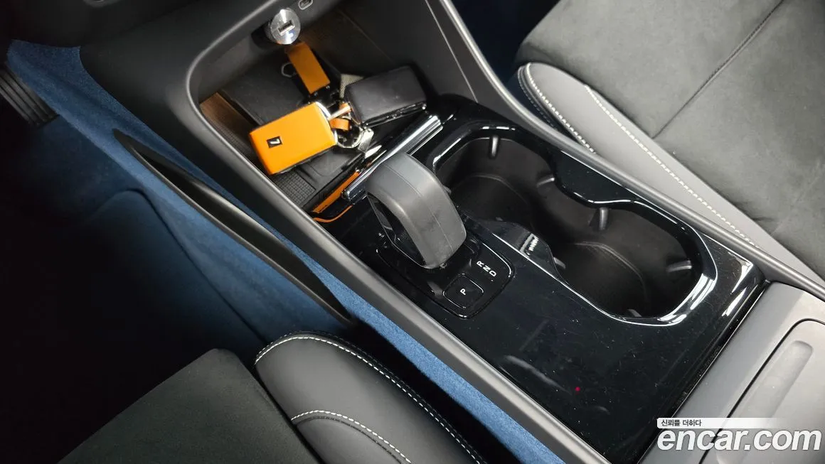 Volvo C40 2023 из KR, фото 10