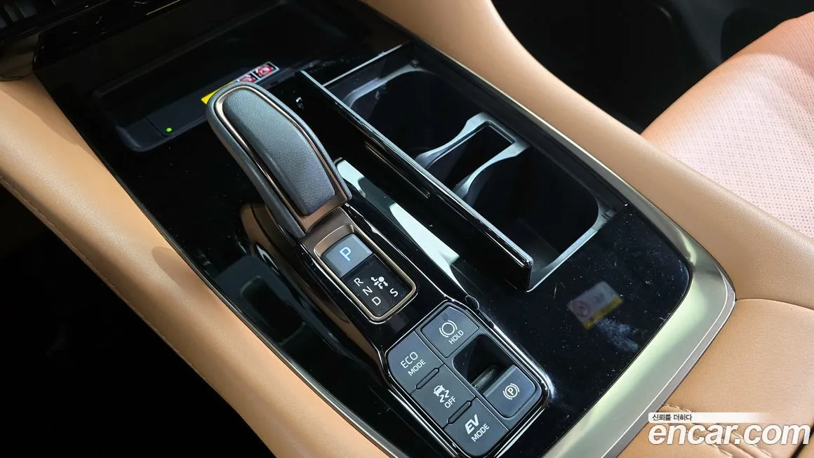 Toyota Alphard — фото 7