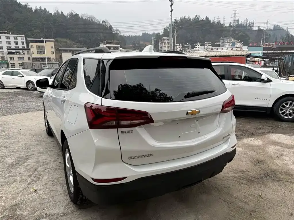 Chevrolet Equinox 2022 из CN, фото 8
