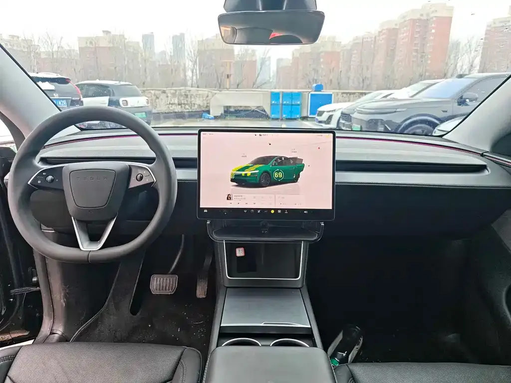 Tesla Model Y — фото 5