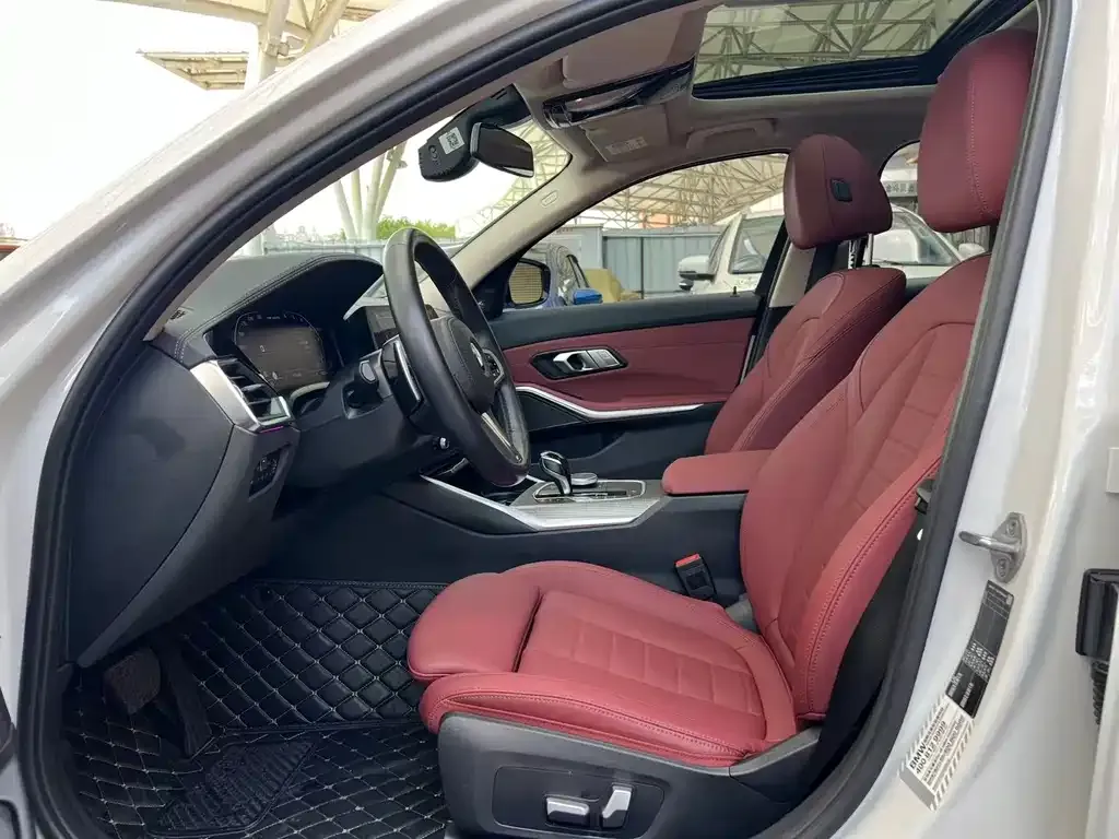BMW 3 Series 2021 из CN, фото 4