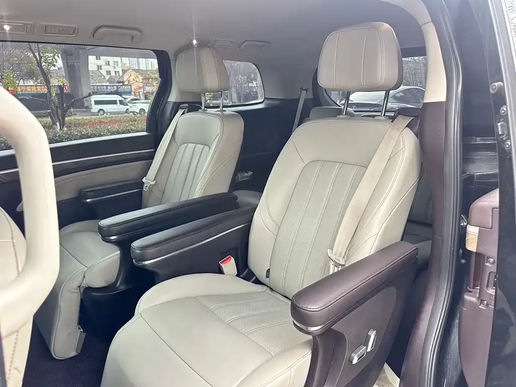 GAC Motor Trumpchi M8 — фото 4