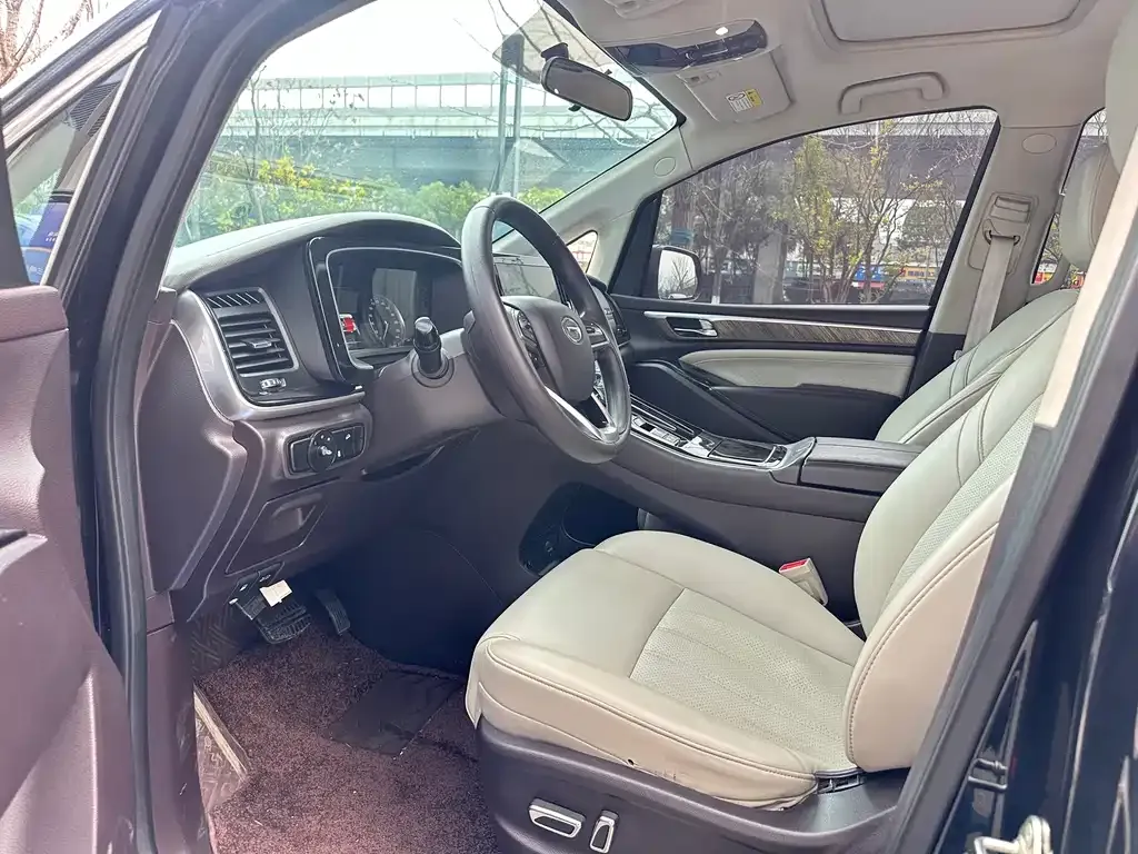 GAC Motor Trumpchi M8 — фото 7