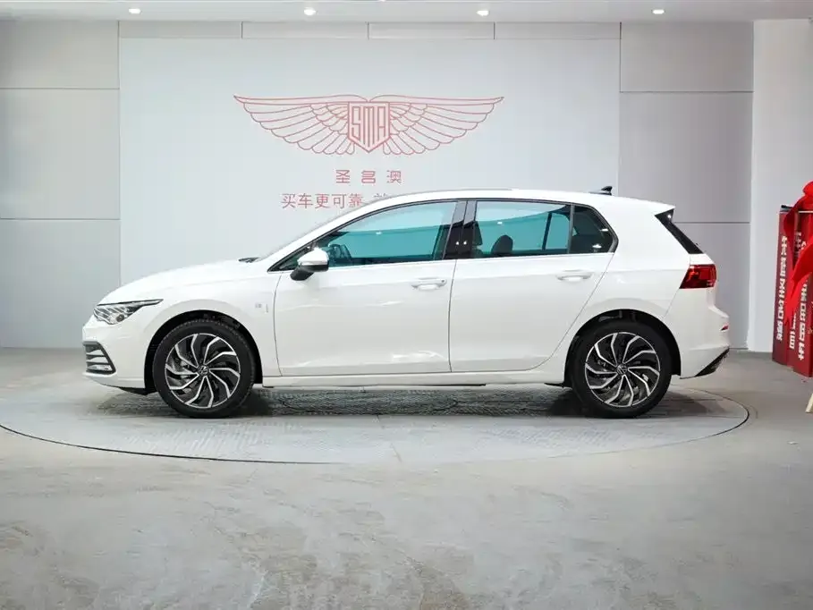 Volkswagen Golf 2025 из CN, фото 4