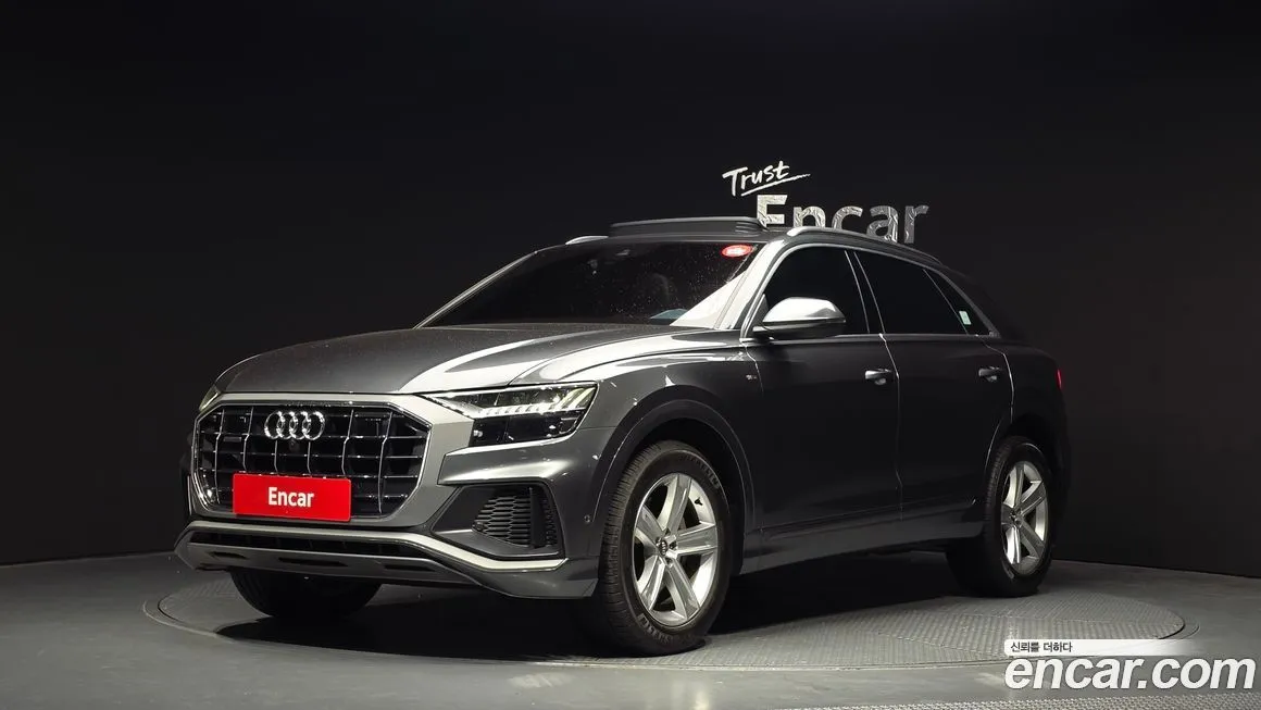 Audi Q8