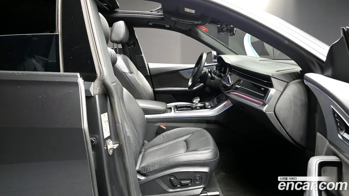 Audi Q8 2021 из KR, фото 5