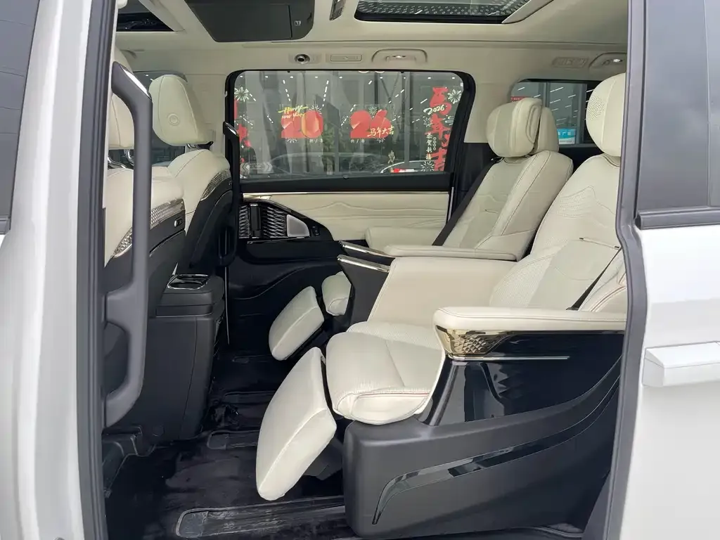 GAC Motor Trumpchi E9 — фото 7