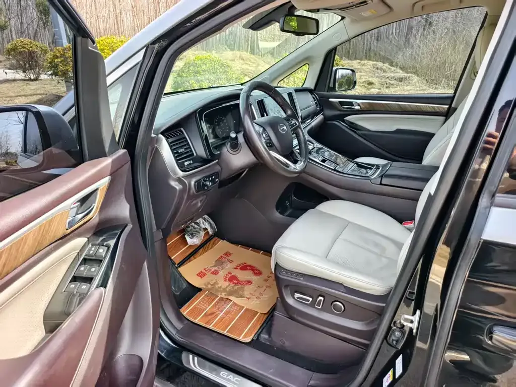 GAC Motor Trumpchi M8 — фото 6