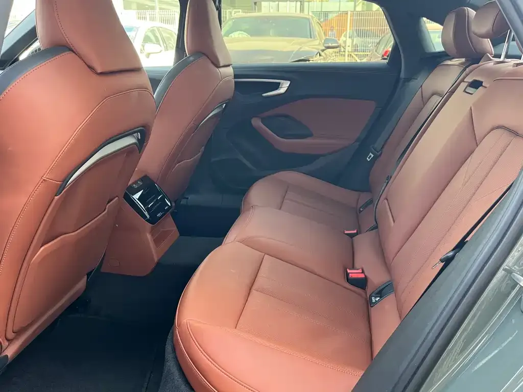 Audi A5L 2025 из CN, фото 4