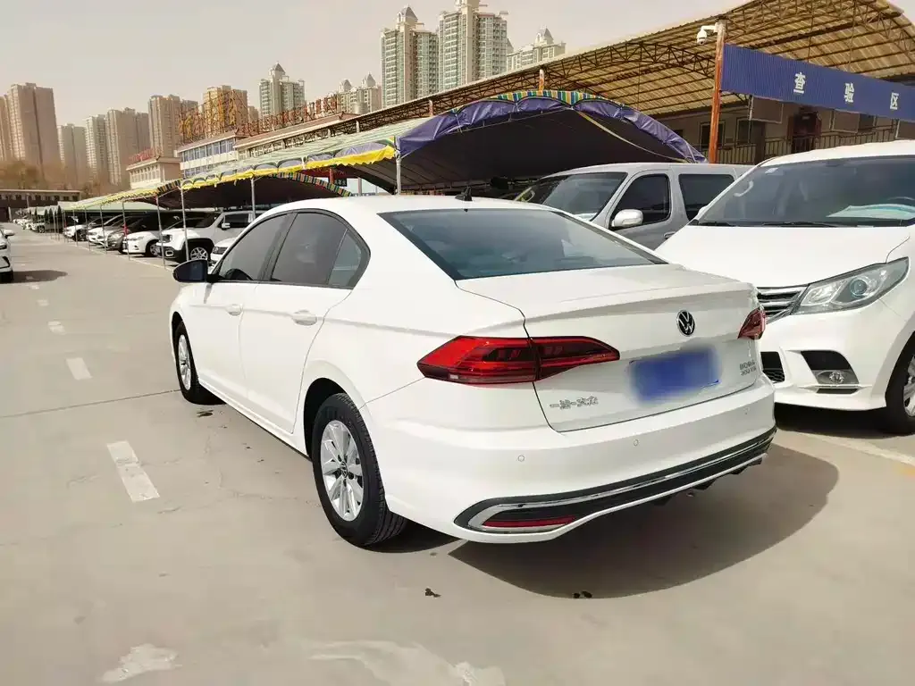 Volkswagen Bora 2024 из CN, фото 8