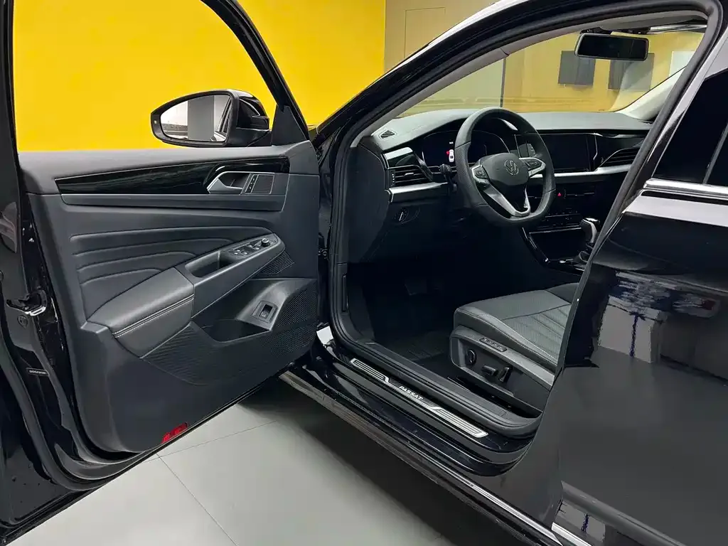 Volkswagen Passat 2025 из CN, фото 8