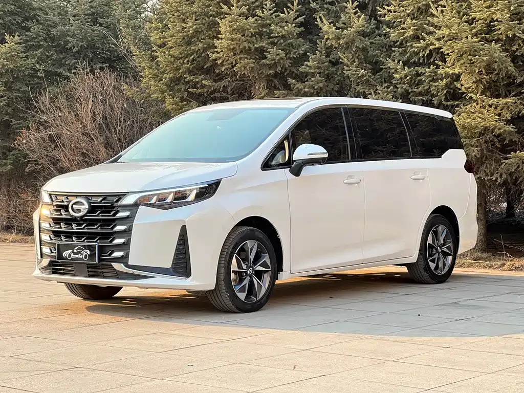 GAC Motor Trumpchi M6 — фото 1