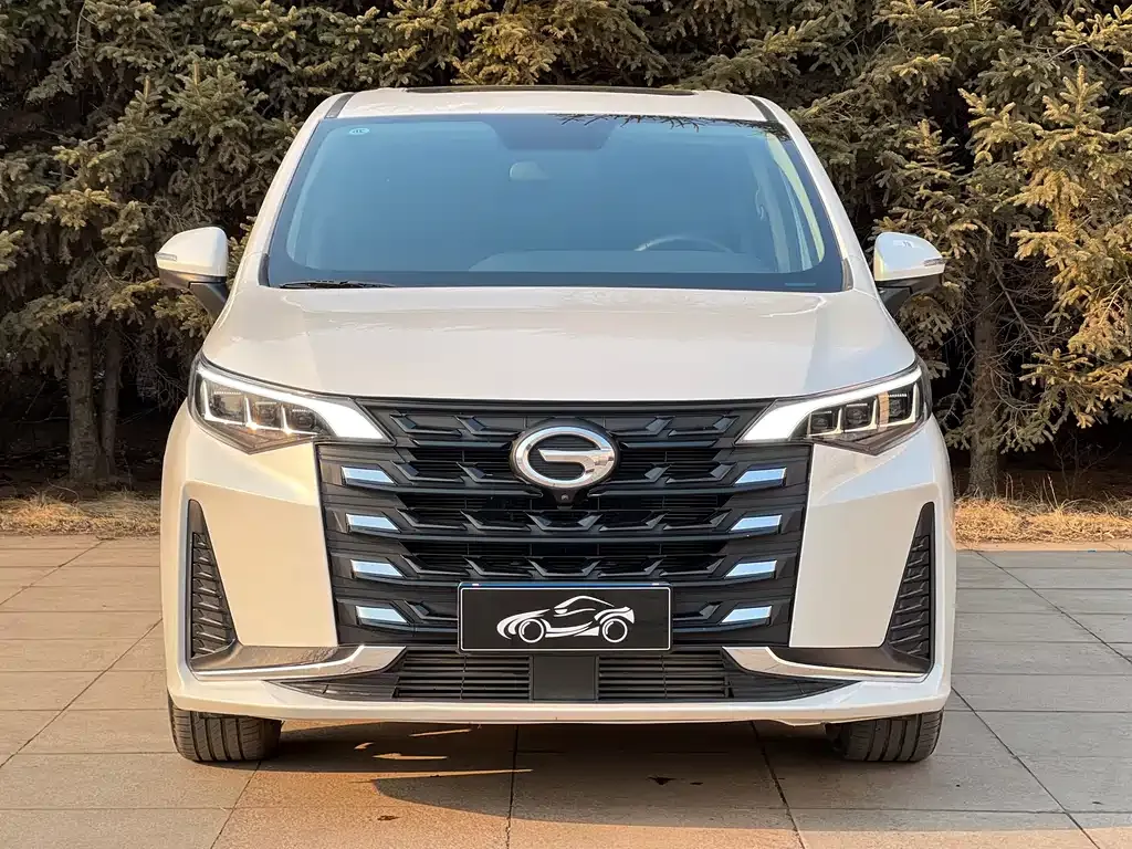 GAC Motor Trumpchi M6 — фото 9
