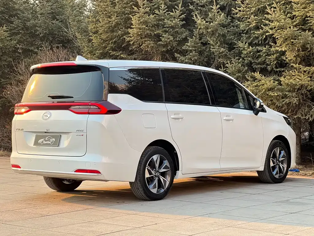 GAC Motor Trumpchi M6 — фото 4