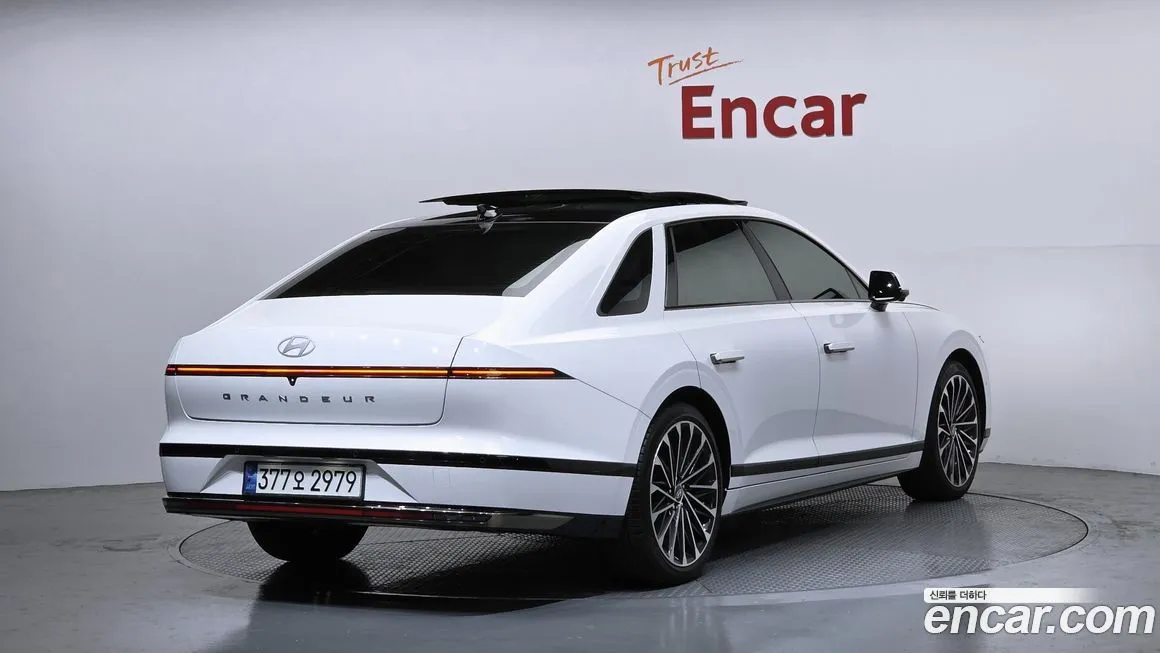 Hyundai Grandeur 2023 из KR, фото 2