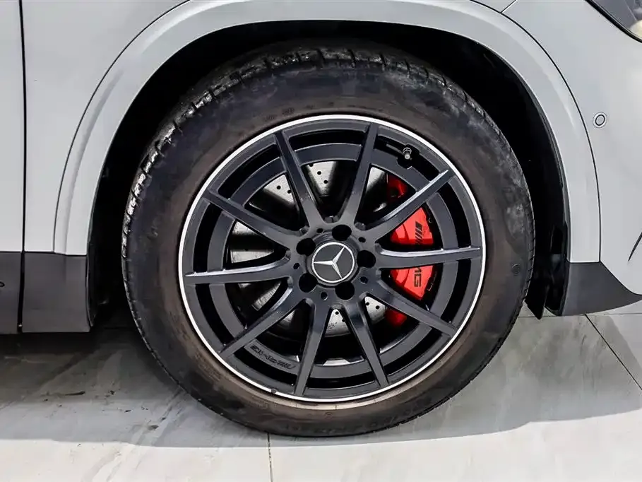 Mercedes-Benz GLA AMG — фото 4