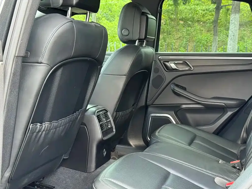Porsche Macan 2021 из CN, фото 5