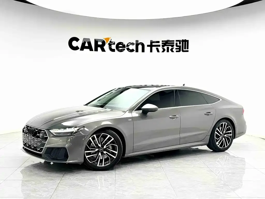 Audi A7 — фото 1
