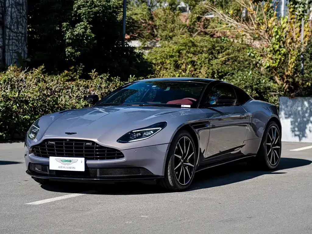 Aston Martin DB11 2022 из CN, фото 1