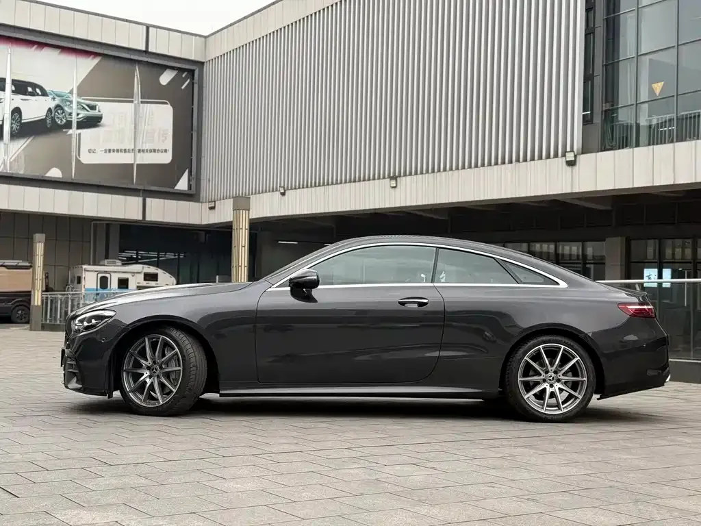 Mercedes-Benz E-Class (Import) — фото 6