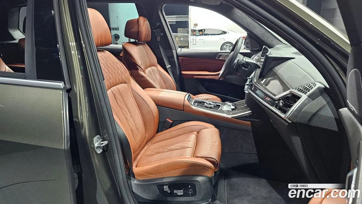 BMW X7 2025 из KR, фото 2