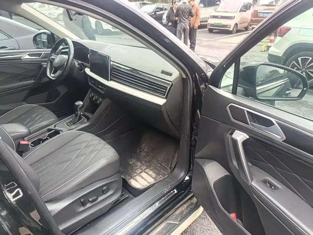 Volkswagen Tiguan L 2023 из CN, фото 9