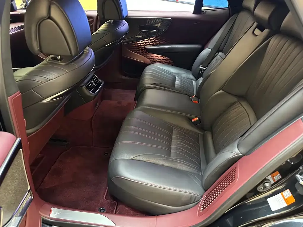 Lexus LS 2023 из CN, фото 3