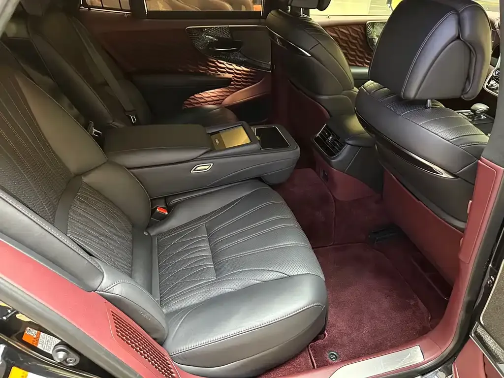 Lexus LS 2023 из CN, фото 7