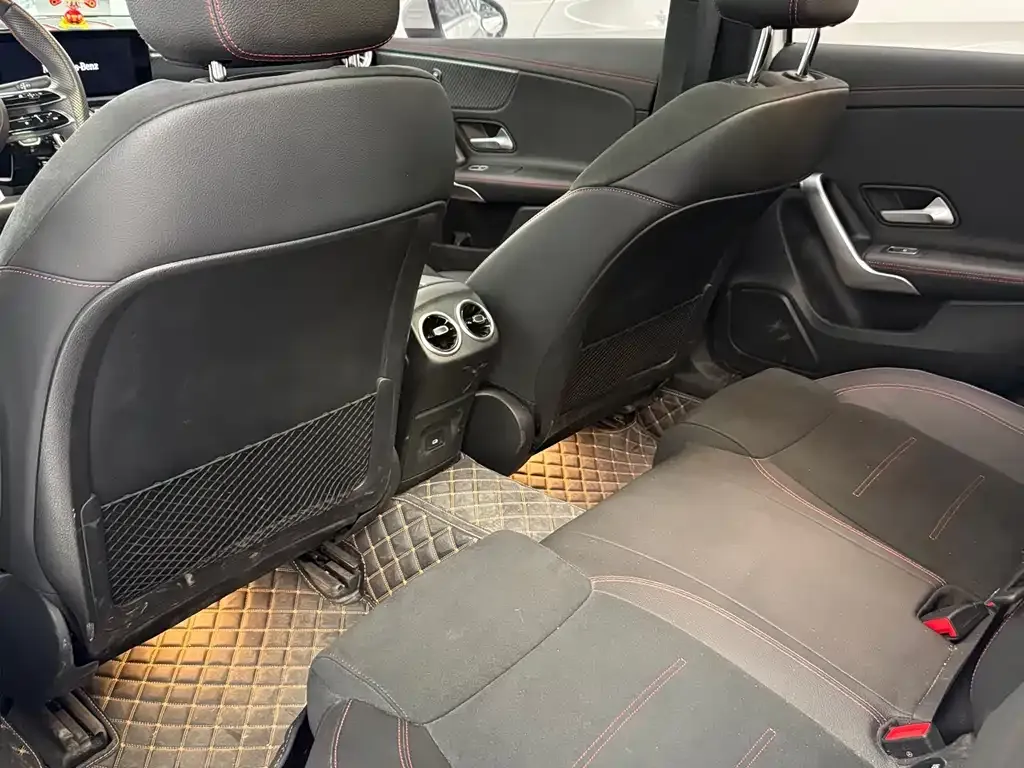 Mercedes-Benz A-Class 2023 из CN, фото 7