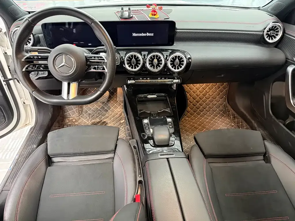 Mercedes-Benz A-Class 2023 из CN, фото 9