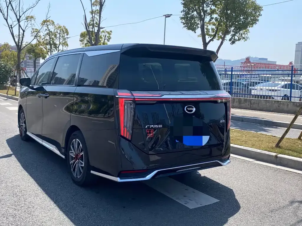 GAC Motor Trumpchi M8 — фото 10