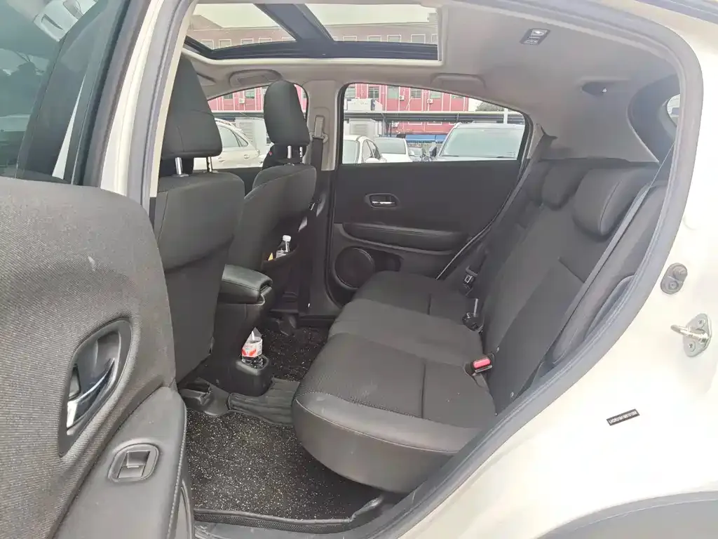 Honda Vezel 2021 из CN, фото 5